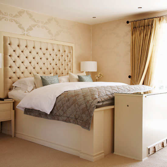 Bedroom Bedroom | Step inside an Essex farmhouse dressed for Christmas | House tour | Christmas decorating ideas | PHOTO GALLERY | Homes & Gardens | Housetohome