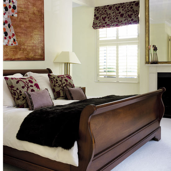 Bedroom | Step inside a light-filled Victorian villa | House tour | Classic decorating ideas | PHOTO GALLERY | Homes & Gardens | Housetohome