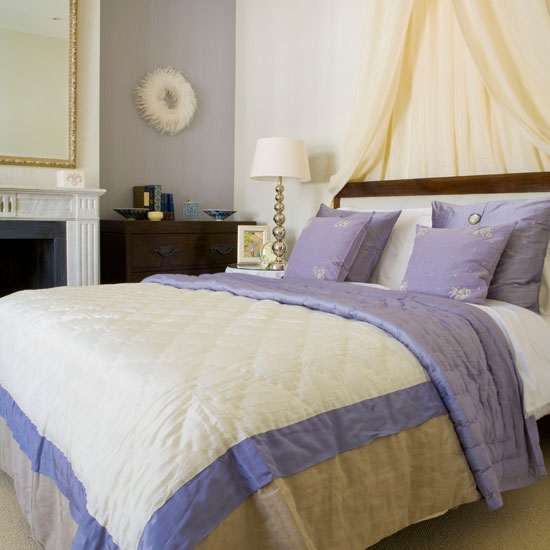 Bedroom | Take a tour around a festive London home | House tours | Classic decorating ideas | PHOTO GALLERY | Homes & Gardens | Housetohome