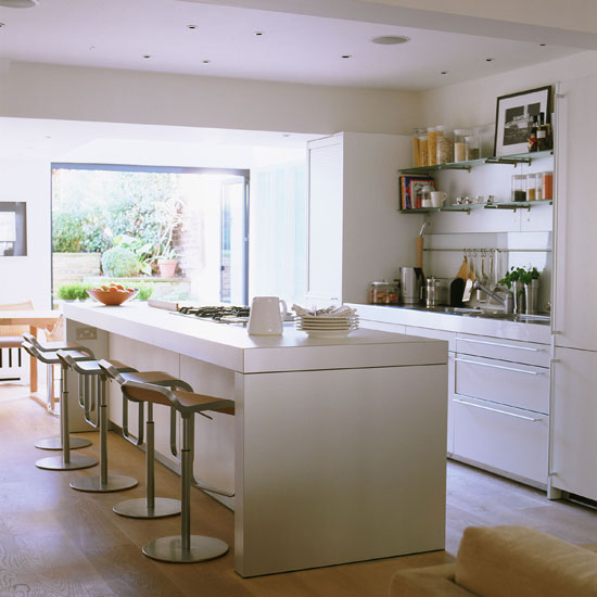 Kitchen breakfast bar Kitchen breakfast bar | Contemporary London home | Homes & Gardens house tour | PHOTO GALLERY | Housetohome