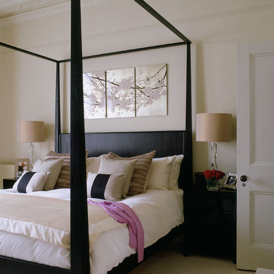 Bedroom Bedroom | Contemporary London home | Homes & Gardens house tour | PHOTO GALLERY | Housetohome