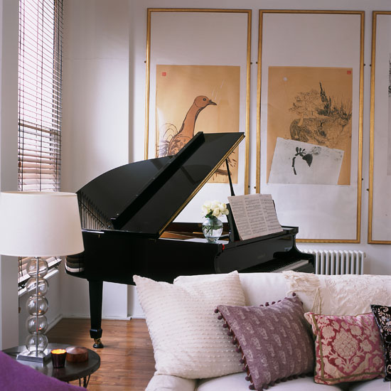 Living room grand piano | Open-plan London home | Homes & Gardens house tour | PHOTO GALLERY | Housetohome