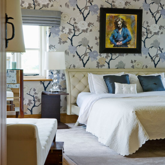 Bedroom Bedroom | Take a tour around a rural Warwickshire home | House tours | Classic decorating ideas | PHOTO GALLERY | Homes & Gardens | Housetohome