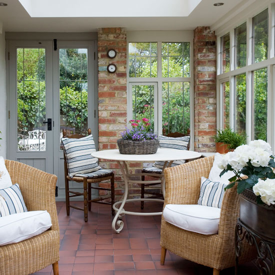 Country-style conservatory-diner | Conservatories | Conservatory decorating ideas | PHOTO GALLERY | Housetohome.co.uk