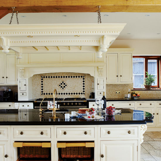 Kitchen Kitchen | Hertfordshire barn conversion | Country Homes & Interiors house tour | PHOTO GALLERY | Housetohome