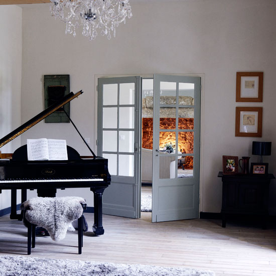Living space | French manor house | Country Homes & Interiors house tour | PHOTO GALLERY | housetohome