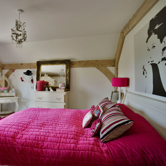 Girl's bedroom | Rustic new-build house | Country Homes & Interiors house tour | PHOTO GALLERY | housetohome