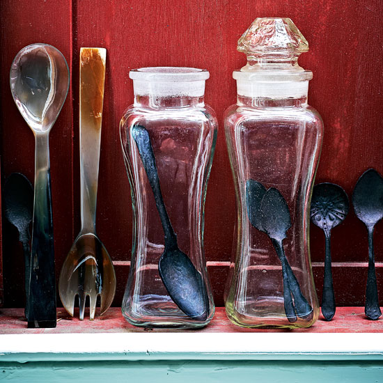 Create an unusual display Create an unusual display | How to give your home an artisan touch | Classic decorating ideas | decorating | British crafts | PHOTO GALLERY | Homes & Gardens | Housetohome
