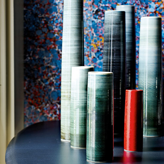 Group ceramic pieces together Group ceramic pieces together | How to give your home an artisan touch | Classic decorating ideas | decorating | British crafts | PHOTO GALLERY | Homes & Gardens | Housetohome