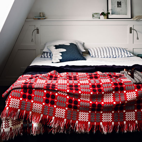 Cosy up the bedroom Cosy up the bedroom | How to give your home an artisan touch | Classic decorating ideas | decorating | British crafts | PHOTO GALLERY | Homes & Gardens | Housetohome