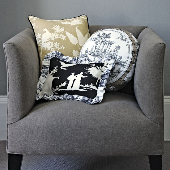 Show off stylish scatter cushions Show off stylish scatter cushions | Design ideas: decorating with toile | classic decorating ideas | toile | PHOTO GALLERY | Homes & Gardens | Housetohome