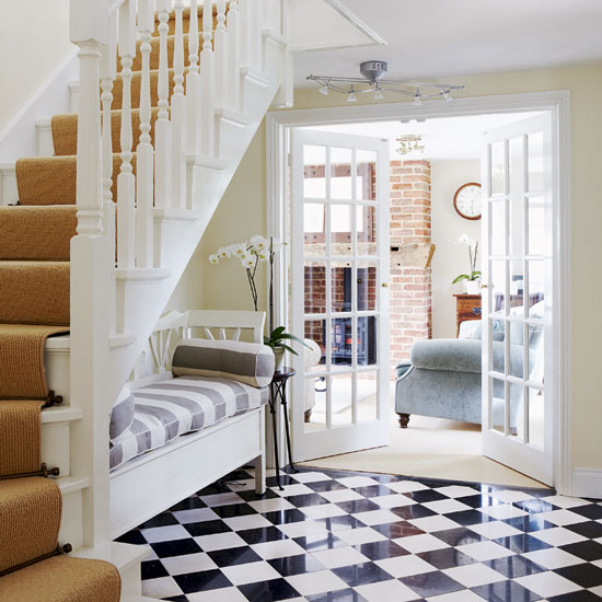 Hallway Hallway staircase | Hampshire family home | Country Homes & Interiors house tour | PHOTO GALLERY | Housetohome