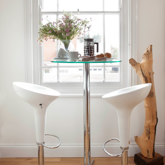 Space-saving breakfast table Space-saving breakfast table | Breakfast rooms - 10 of the best | Breakfast room ideas | Dining room ideas | Housetohome