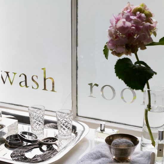 Celia Rufey answers your window dressing questions