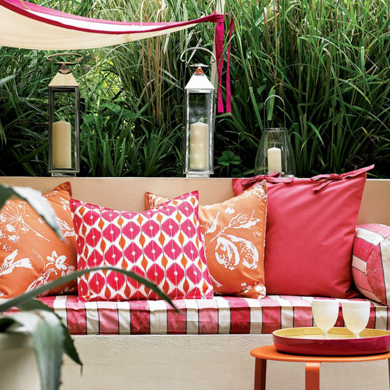 Plan seating for a party | Create a small town garden | Small garden | Garden design | PHOTO GALLERY | Housetohome