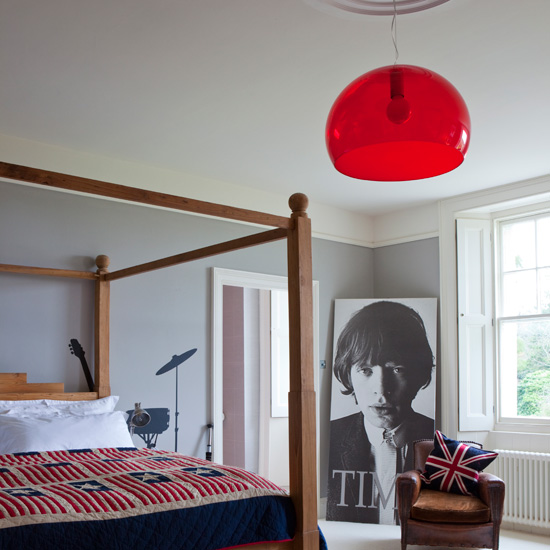 Invest in statement lighting Invest in statement lighting | How to decorate a rented property | easy decorating ideas | PHOTO GALLERY | housetohome
