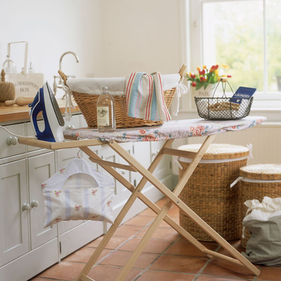 Country cottage utility room