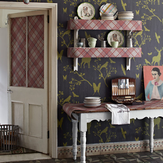 LIVE TODAY! Join our wallpaper webchat