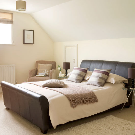 Bedroom | Step inside a new-build home dressed for Christmas | House tour | Christmas decorating ideas | PHOTO GALLERY | Ideal Home | Housetohome