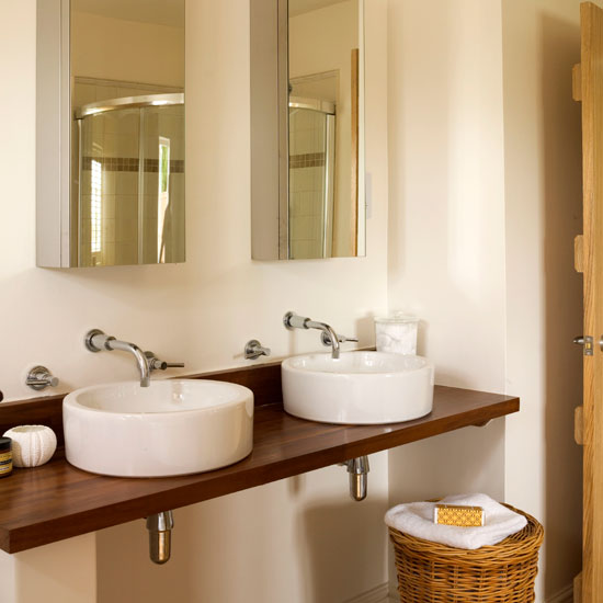 Washroom | Step inside a new-build home dressed for Christmas | House tour | Christmas decorating ideas | PHOTO GALLERY | Ideal Home | Housetohome