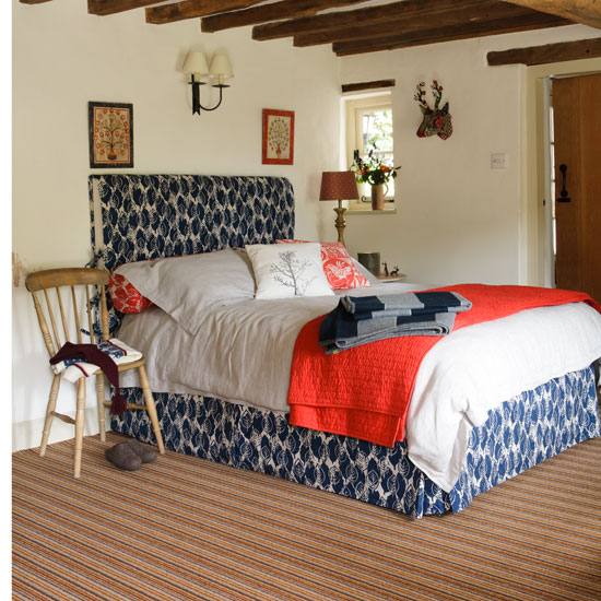 Layer the bed with leaf prints | cosy | bedroom | country | PHOTO GALLERY | Country Homes & Interiors