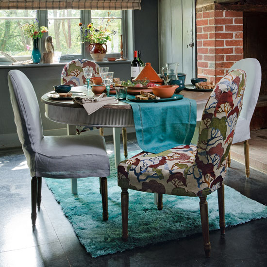 Cover dining chairs in rich fabrics Cover dining chairs in rich fabrics | dining room | country | PHOTO GALLERY | Country Homes & Interiors | Housetohome