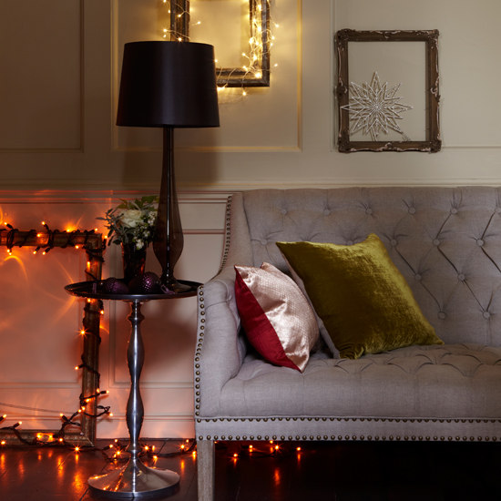 Add Christmas lighting to vintage frames Add Christmas lighting to vintage frames | Christmas light decorating ideas | Christmas lights | Christmas decorating ideas | Homes & Gardens | Housetohome.co.uk