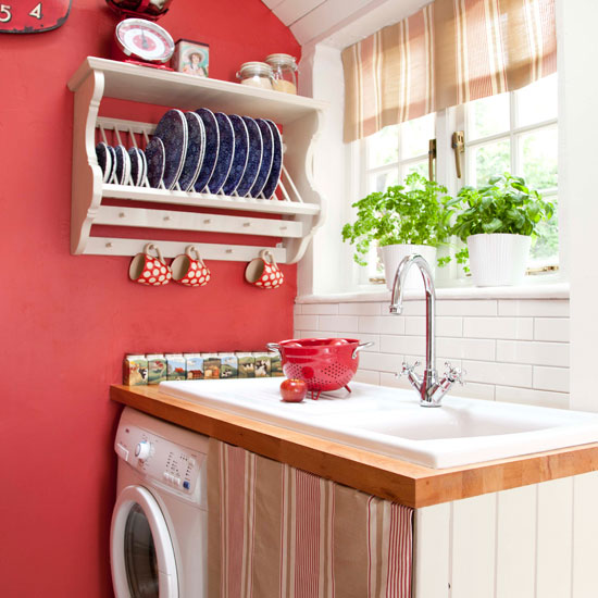Home-made touches | kitchen makeover | kitchen worktops | kitchen storage | kitchen revamp | budget kitchen ideas | ideal home | housetohome
