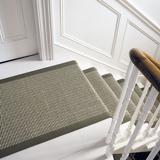 Find a runner to fit a Victorian staircase Find a runner to fit a Victorian staircase | Celia Rufey answers your decorating questions | Decorating Advice | PHOTO GALLERY | Homes and Gardens | Housetohome