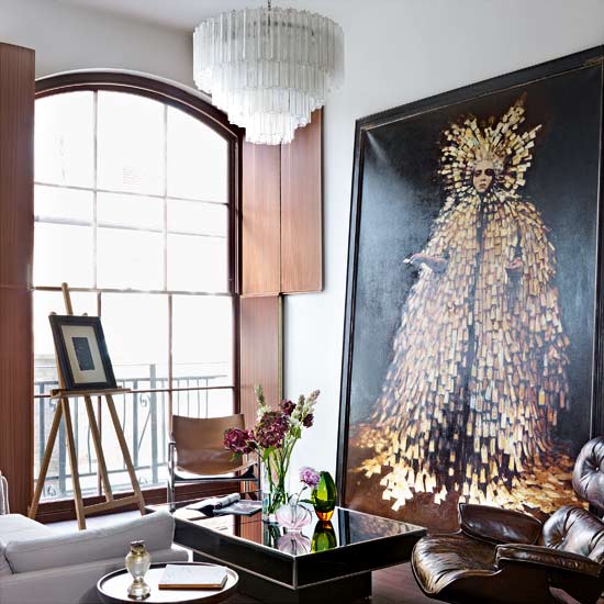 Living area | Take a look inside a dark, dramatic apartment | Real life homes | PHOTO GALLERY | Livingetc