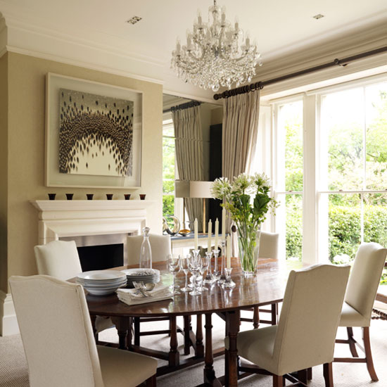 Classic neutral dining room with mahogany furniture | Tableware | Housetohome | Decorating ideas | PHOTOGALLERY