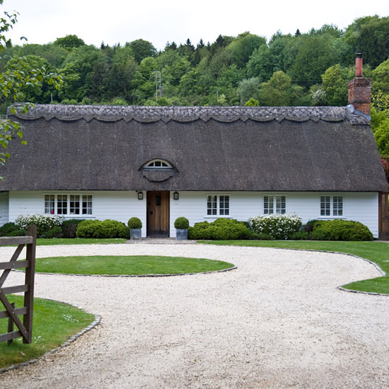 Exterior | Buckinghamshire cottage | House tour | PHOTO GALLERY | Country Homes & Interiors | Housetohome.co.uk