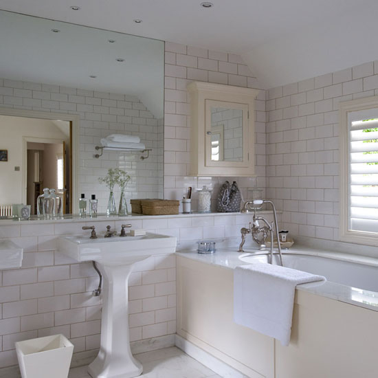 Bathroom Bathroom | Buckinghamshire cottage | House tour | PHOTO GALLERY | Country Homes & Interiors | Housetohome.co.uk