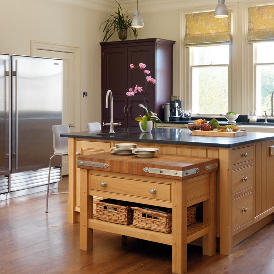 Island unit Island unit | Take a tour around a timeless family kitchen | Kitchens tour | Beautiful Kitchens | PHOTO GALLERY