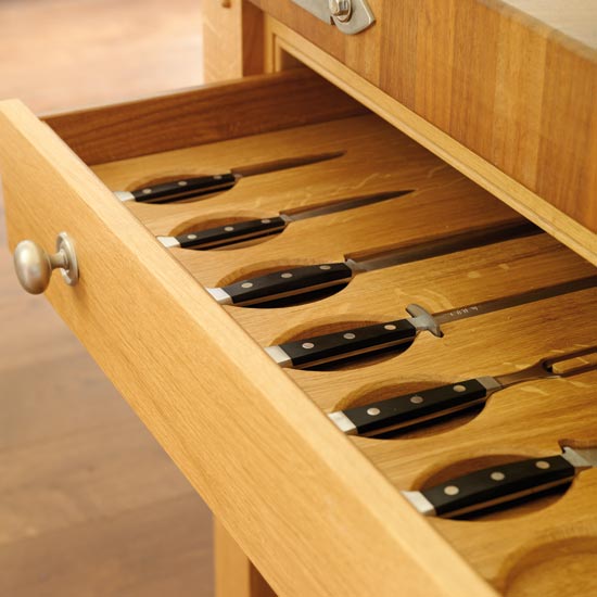 Knife drawer Knife drawer | Take a tour around a timeless family kitchen | Kitchens tour | Beautiful Kitchens | PHOTO GALLERY