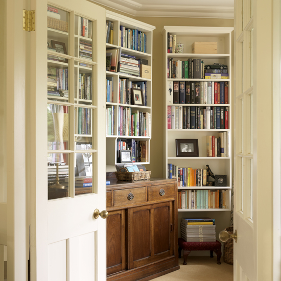 Library shelving | Living room storage ideas | Living room | Storage | PHOTO GALLERY | 25 Beautiful Homes | Housetohome