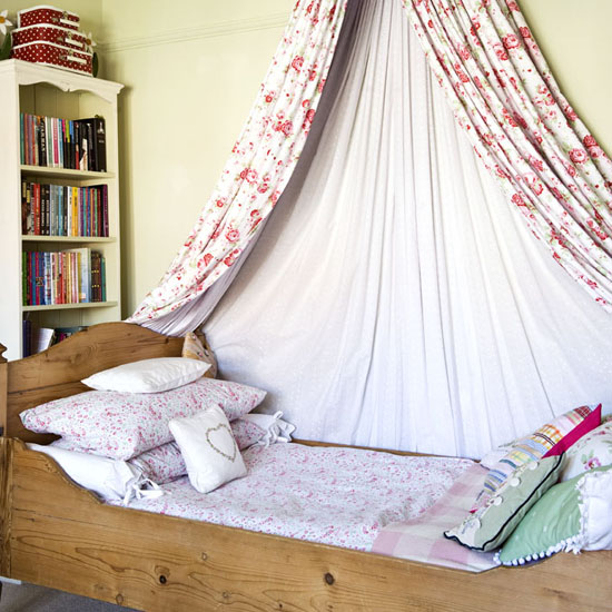 Bedroom | traditional | House tour | 1930s house | PHOTO GALLERY | 25 Beautiful Homes | housetohome