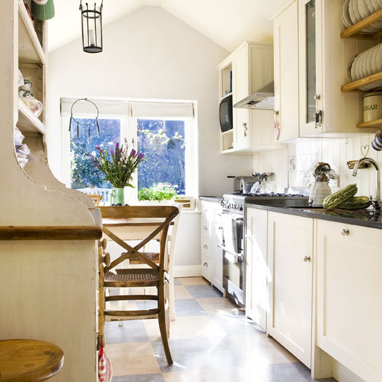 Kitchen | traditional | House tour | 1930s house | PHOTO GALLERY | 25 Beautiful Homes | housetohome