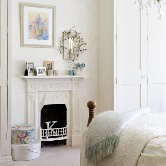Master bedroom detail | House tour | 1930s house | PHOTO GALLERY | 25 Beautiful Homes | housetohome