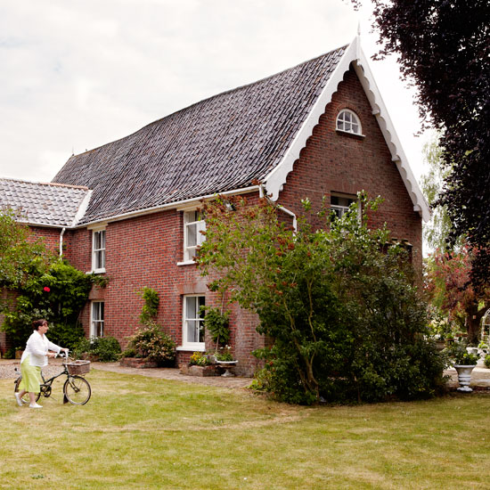 Farmhouse exterior | country | House tour | Country Homes & Interiors