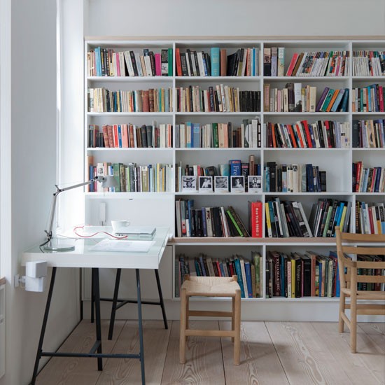Home office with bookcase | Modern home offices | Home office schemes | Contemporary home offices | SEE PHOTO GALLERY | Livingetc