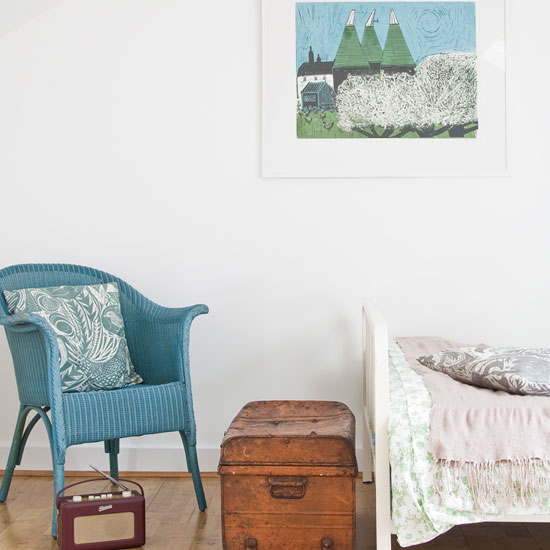 Vintage guest bedroom Vintage guest bedroom | Mid-century | Edwardian | PHOTO GALLERY | Ideal Home | housetohome