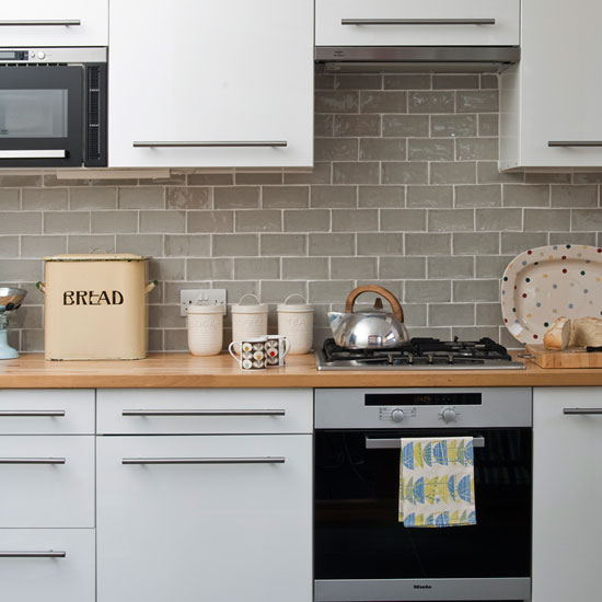 White gloss kitchen Retro kitchen | Mid-century | Edwardian | PHOTO GALLERY | Ideal Home | housetohome