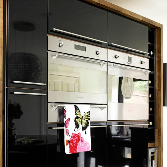 Stainless steel fitted appliances Stainless steel fitted appliances | Kitchen | Kitchen Makeover | Contemporary | Gloss | Kitchen worktops | Kitchen storage | Ideal Home | Housetohome