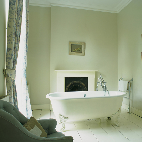 Soft pastel bathroom scheme Chalky white bathroom | traditional | Bathroom colour schemes | Bathroom | Bathroom decorating ideas | PHOTO GALLERY | 25 Beautiful Homes | Housetohome