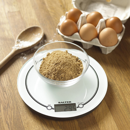 Baking scale from Lakeland Baking scales from Lakeland | Best kitchen gadgets for Pancake Day 2012 | Kitchen | Housetohome