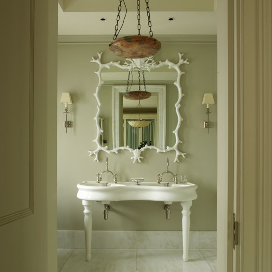 Focal Point Elegant bathroom with French style console table and decorative mirror | Bathroom decorating ideas | Housetohome | PHOTOGALLERY
