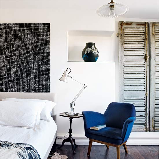 Guest bedroom | Take a tour around a London home filled with antique treasures | House tour | Livingetc | PHOTO GALLERY