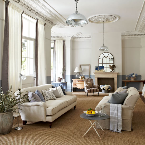 Provence-style traditional living room