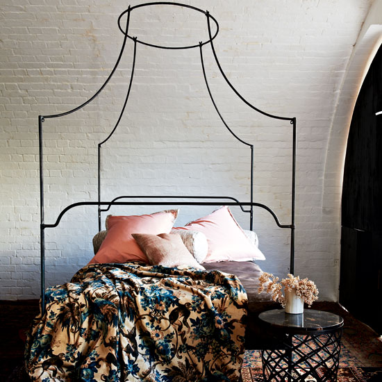 Classic jacquards and printed velvets on canopy bed | Design ideas | Housetohome | PHOTOGALLERY